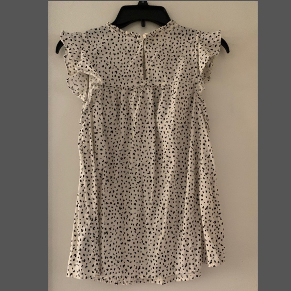 Leopard flutter sleeve top - Picture 2 of 3